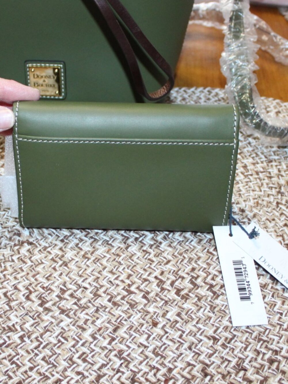 NWT Dooney & Bourke crossbody and wallet set STUNNING!! - Picture 7 of 13